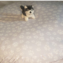 Load image into Gallery viewer, Dog Bed Cover Round - DaisyPawGray